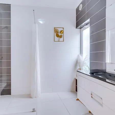 Apartamento Monica With Private Pool And Jacuzzi Quarteira