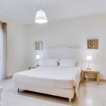 Apartman Monica With Private Pool And Jacuzzi Quarteira